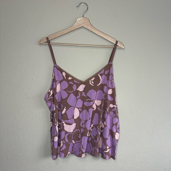 stars above Tops - Stars Above XXL brown & pink v-neck tank top with mesh detail at the v
